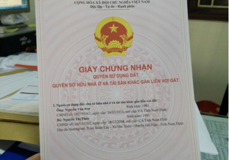 Chậm sang tên sổ đỏ năm 2025: Mức phạt cụ thể là bao nhiêu?