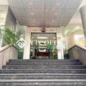 anh-loi-ra-vao-tran-gia-building_1716535802.jpg