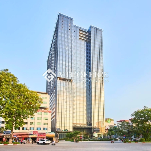 Lancaster Luminaire Tower