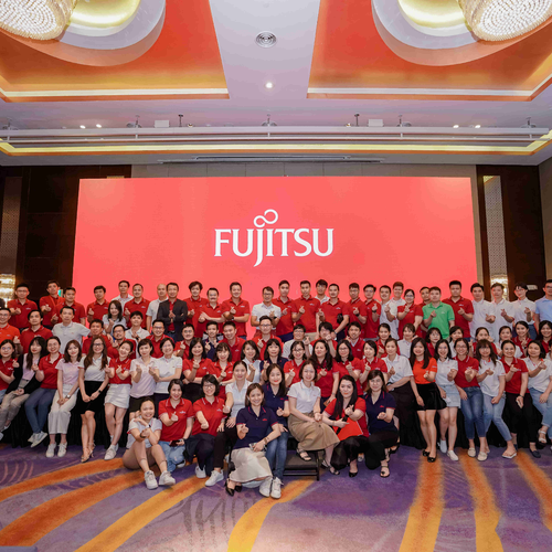 Công ty trách nhiệm hữu hạn Fujitsu Việt nam.